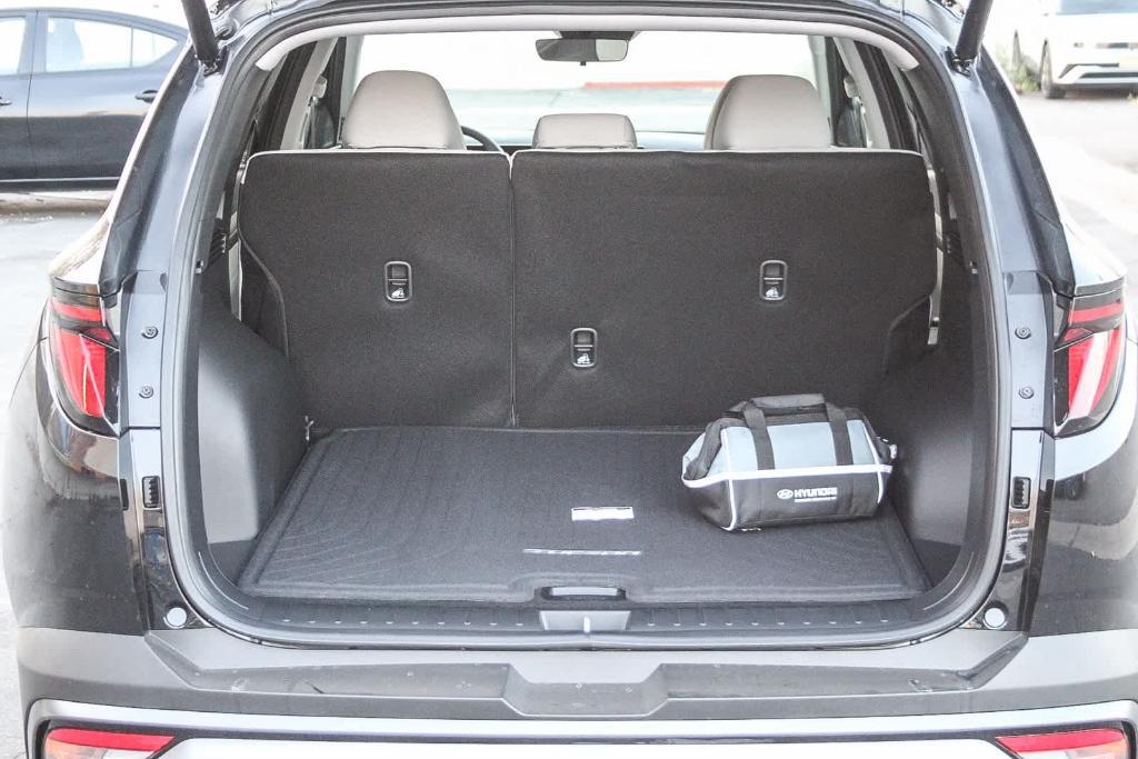 new 2025 Hyundai Tucson car, priced at $32,005