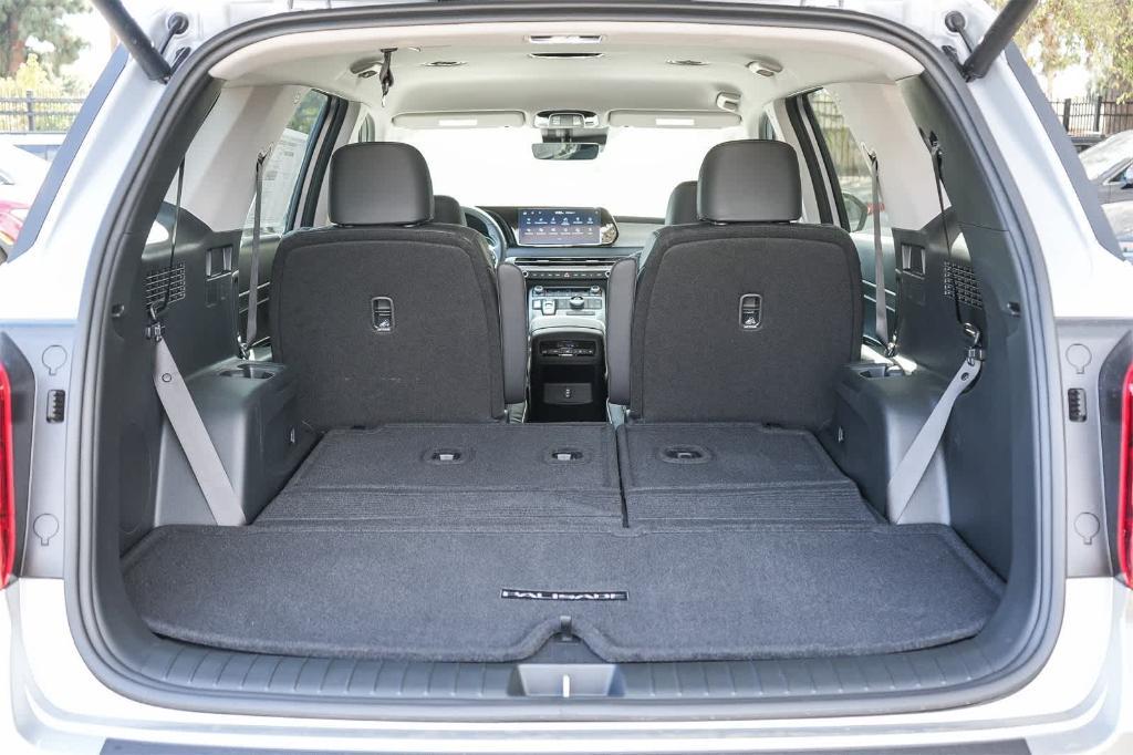 new 2025 Hyundai Palisade car, priced at $40,423