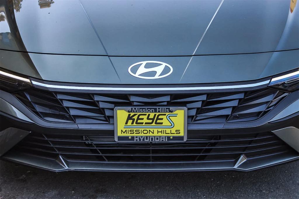new 2025 Hyundai Elantra car, priced at $24,420