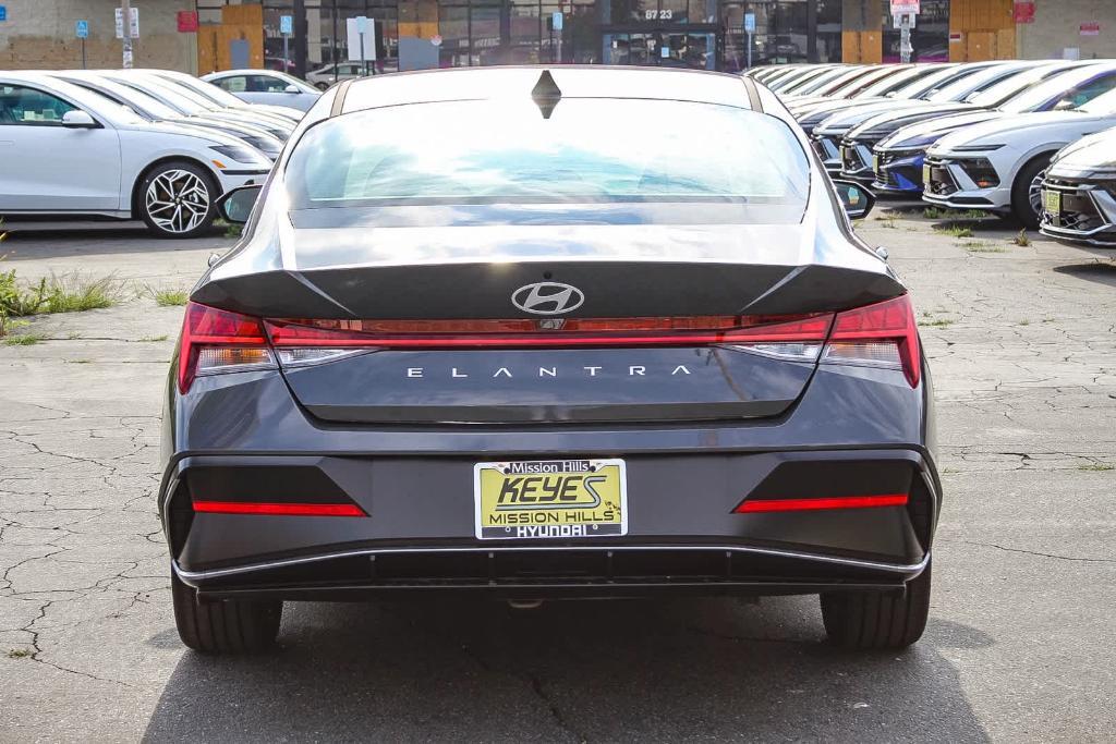 new 2025 Hyundai Elantra car, priced at $26,037