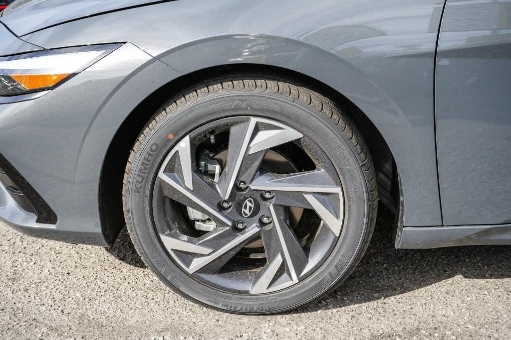 new 2025 Hyundai Elantra car, priced at $26,537