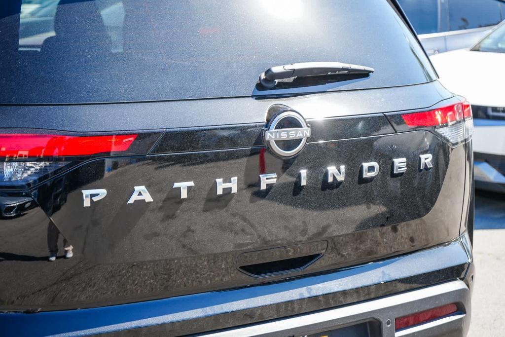 used 2022 Nissan Pathfinder car, priced at $26,444
