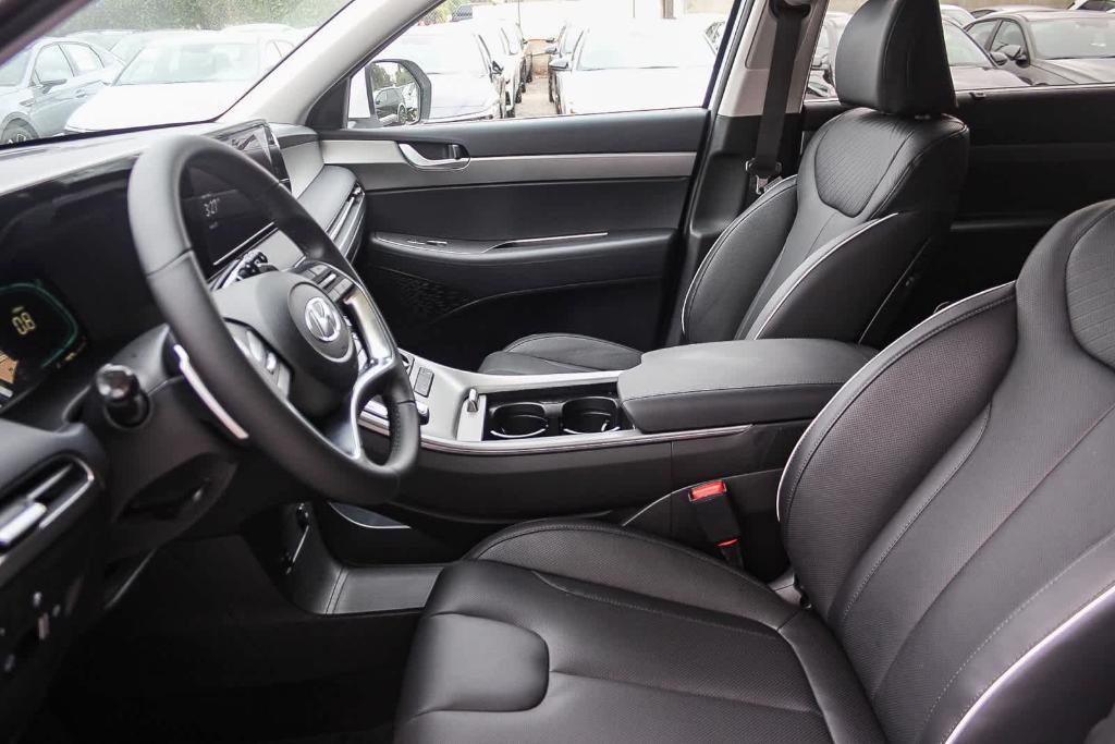 new 2025 Hyundai Palisade car, priced at $44,392