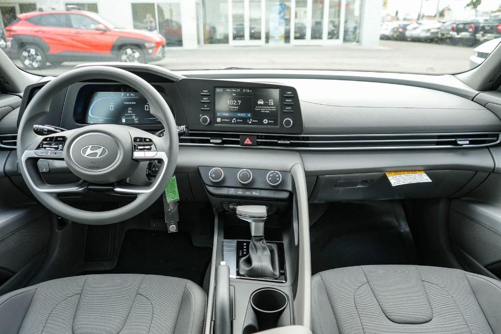 new 2025 Hyundai Elantra car, priced at $23,546