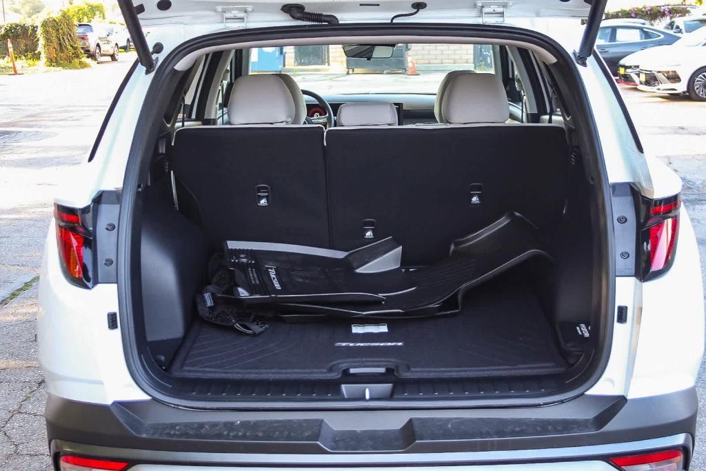 new 2025 Hyundai Tucson car, priced at $32,296