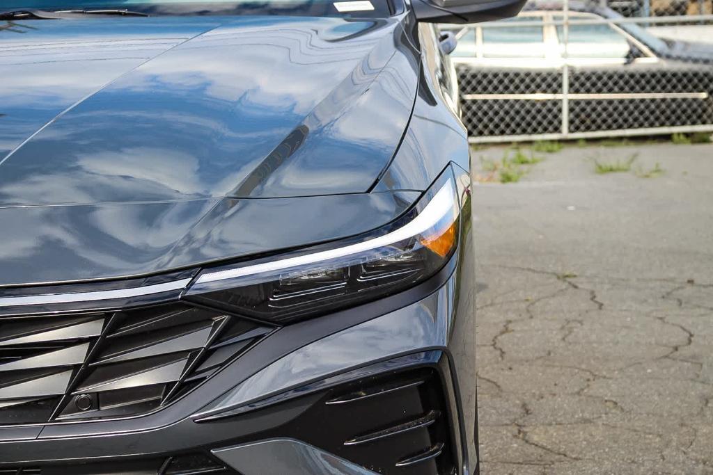 new 2025 Hyundai Elantra car, priced at $26,919
