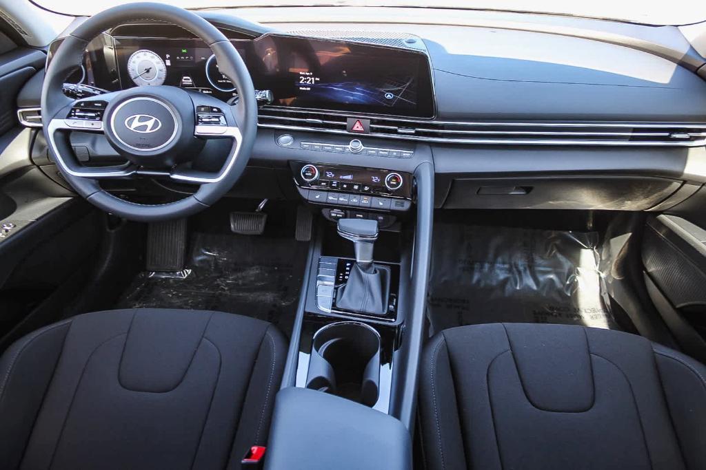 new 2025 Hyundai Elantra car, priced at $27,079