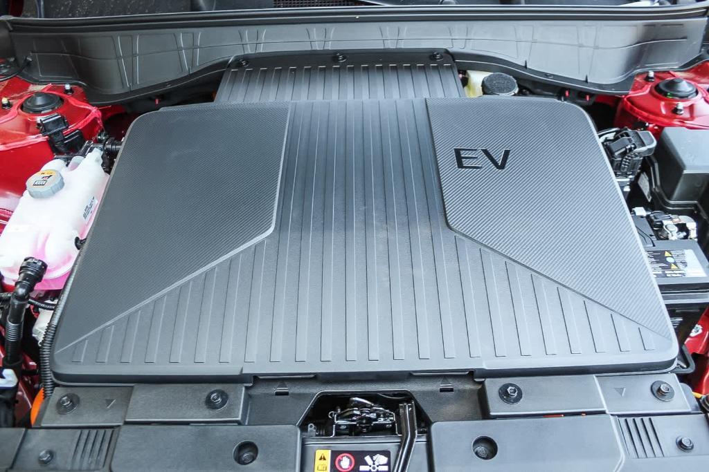 new 2025 Hyundai Kona EV car, priced at $39,236