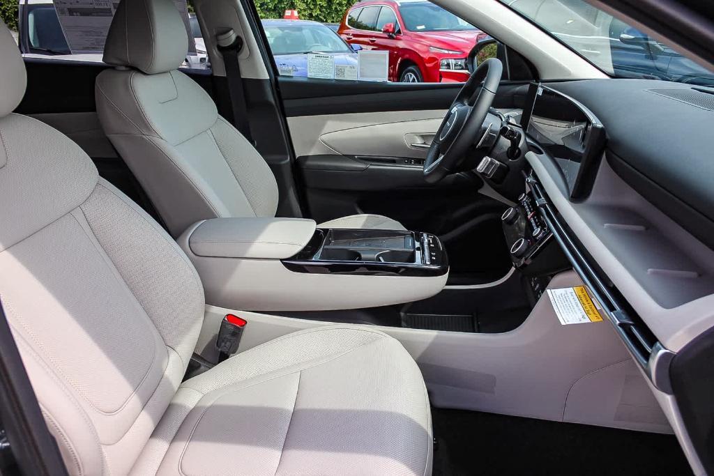 new 2025 Hyundai TUCSON Hybrid car, priced at $37,294