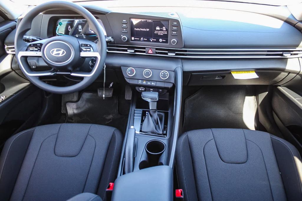 new 2025 Hyundai Elantra car, priced at $23,046