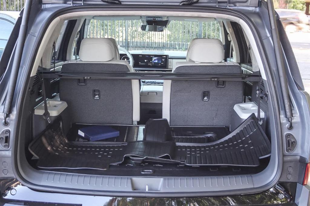 new 2025 Hyundai SANTA FE HEV car, priced at $52,029