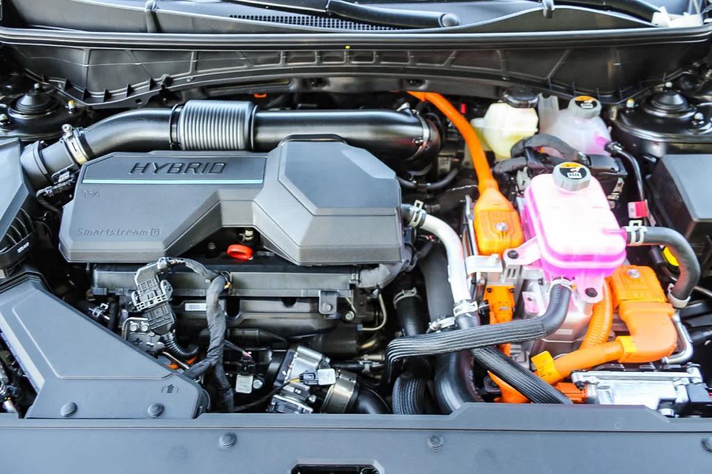 new 2025 Hyundai TUCSON Hybrid car, priced at $42,630