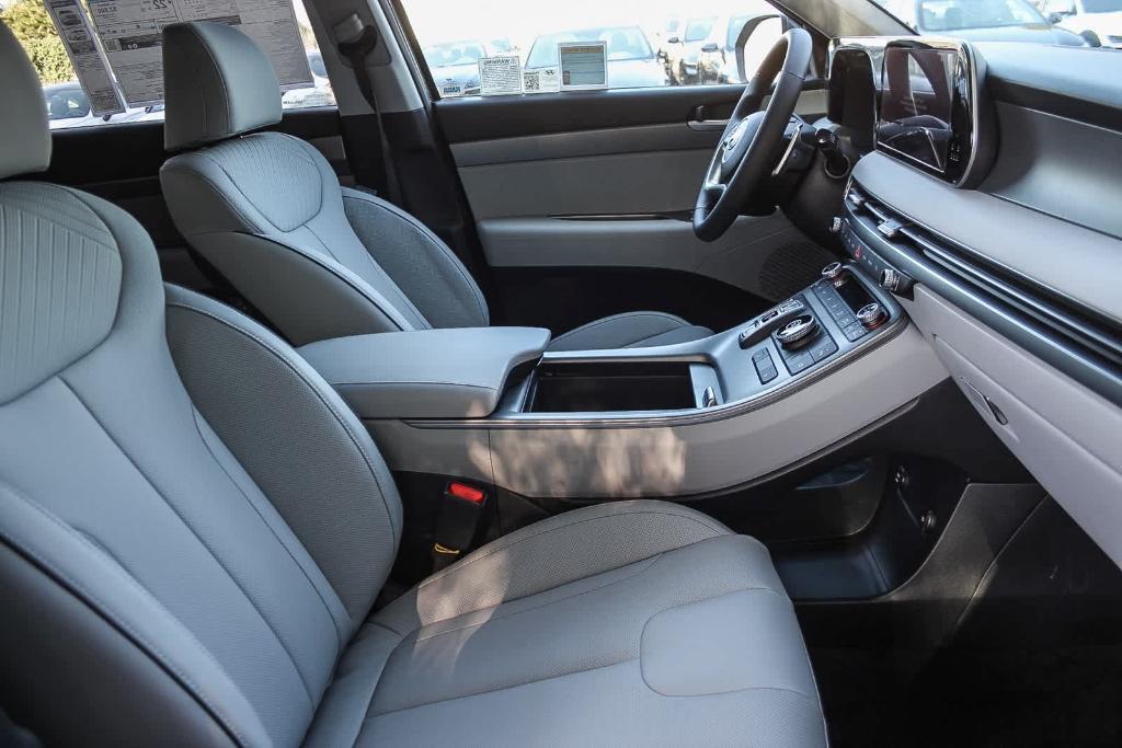 new 2025 Hyundai Palisade car, priced at $40,950
