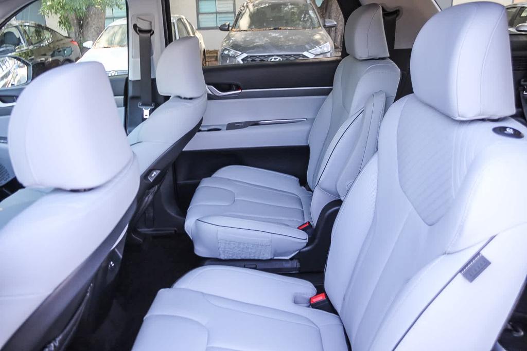 new 2025 Hyundai Palisade car, priced at $40,923