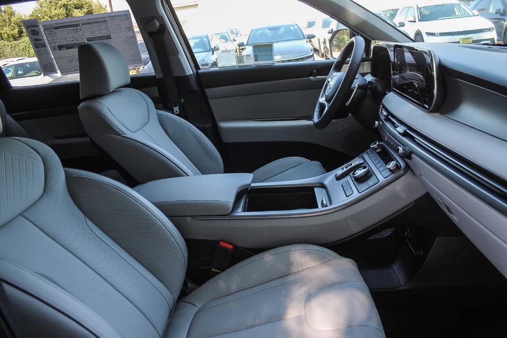 new 2025 Hyundai Palisade car, priced at $40,923