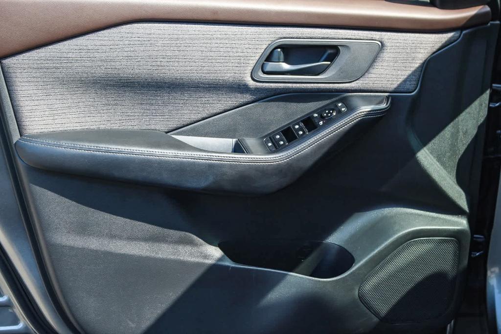 used 2021 Nissan Rogue car, priced at $16,595