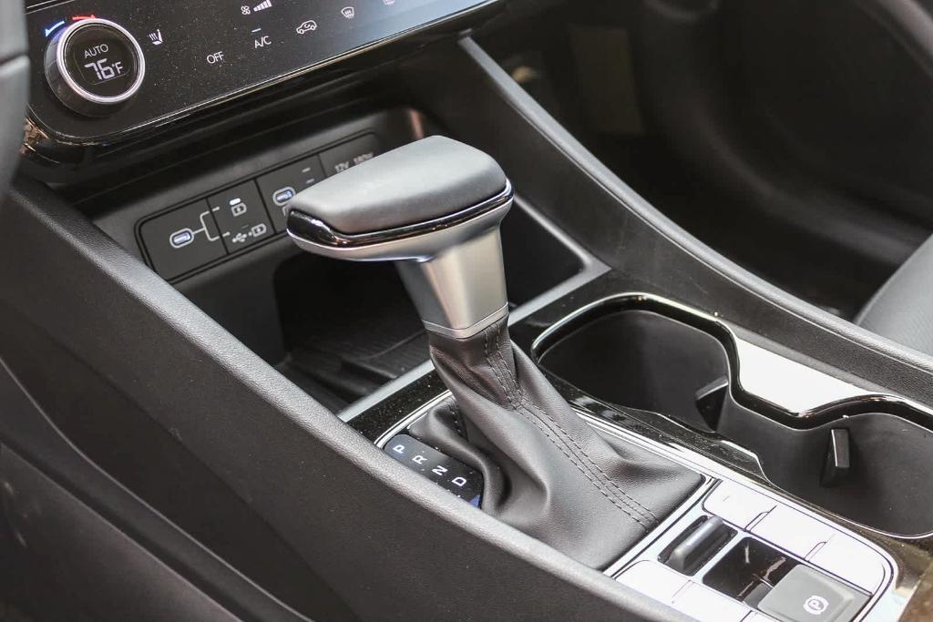new 2025 Hyundai Tucson car, priced at $33,694