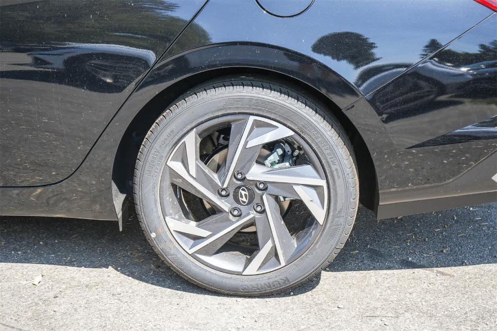 new 2025 Hyundai Elantra car, priced at $24,416