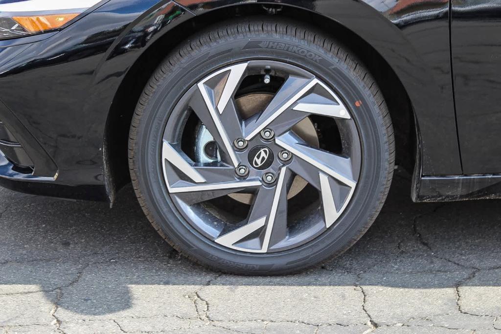 new 2025 Hyundai ELANTRA HEV car, priced at $29,565