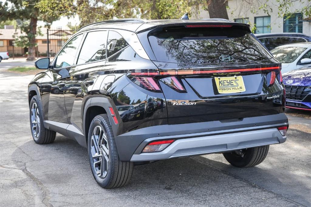 new 2025 Hyundai TUCSON Hybrid car, priced at $42,552