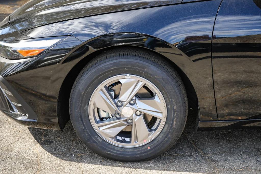 new 2025 Hyundai Elantra car, priced at $23,531