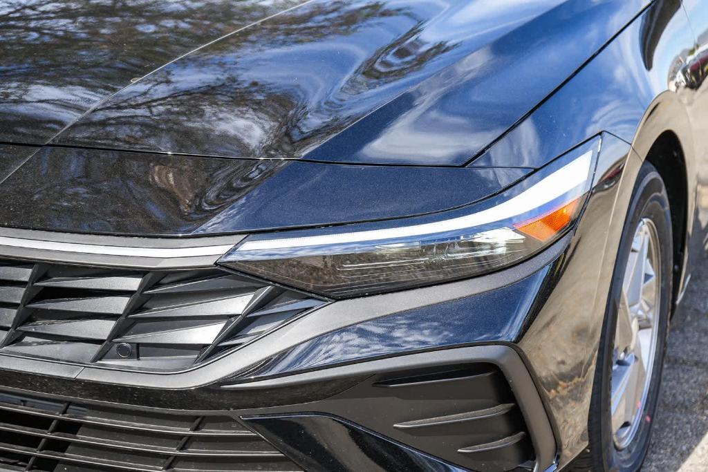 new 2025 Hyundai Elantra car, priced at $23,531
