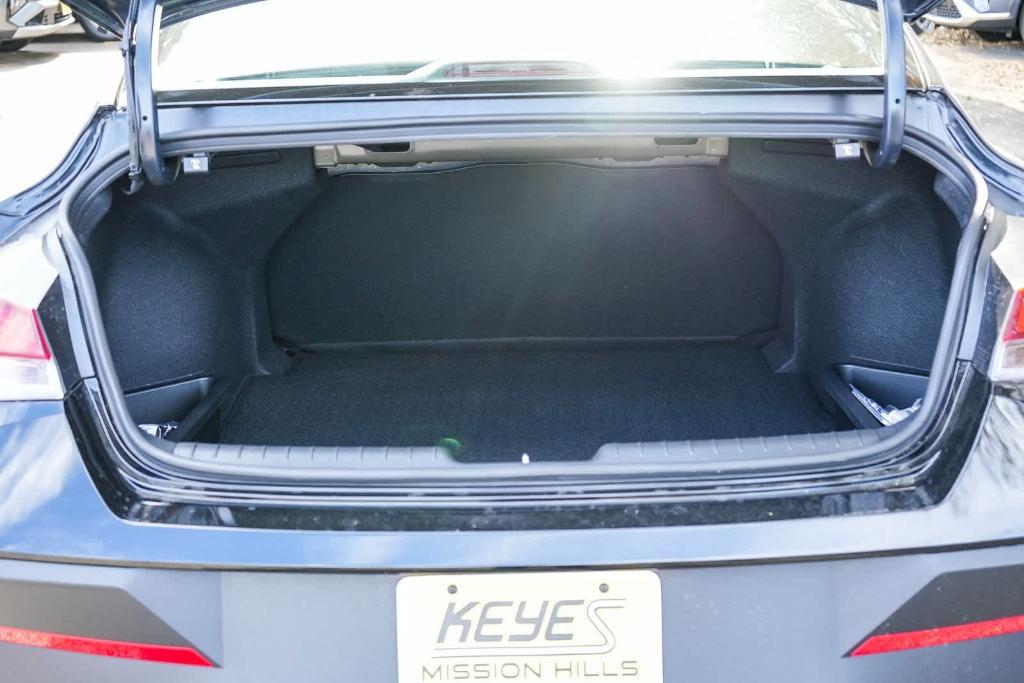 new 2025 Hyundai Elantra car, priced at $23,531