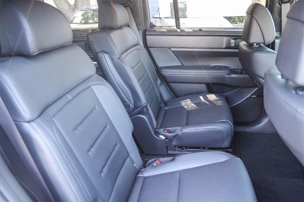 new 2025 Hyundai SANTA FE HEV car, priced at $49,416