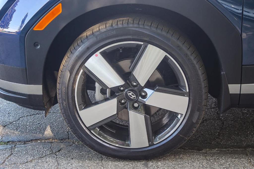 new 2025 Hyundai SANTA FE HEV car, priced at $46,091