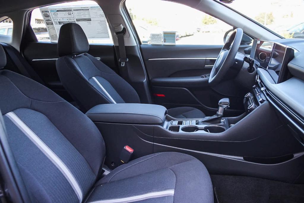 new 2025 Hyundai Sonata car, priced at $27,924