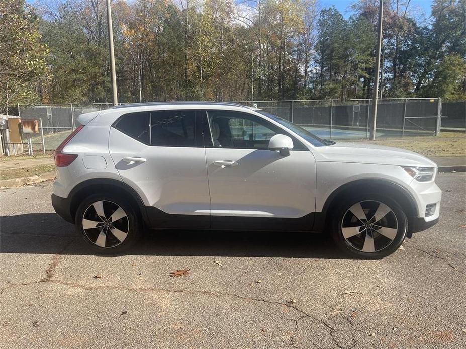 used 2022 Volvo XC40 car, priced at $31,997