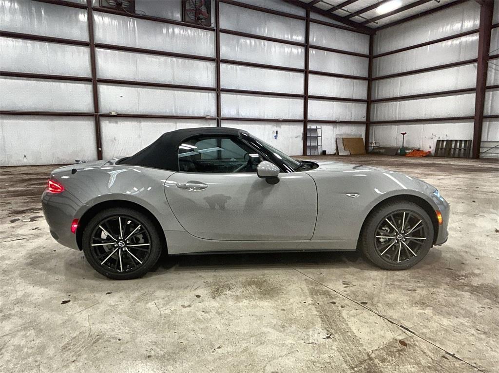 new 2024 Mazda MX-5 Miata car, priced at $36,154