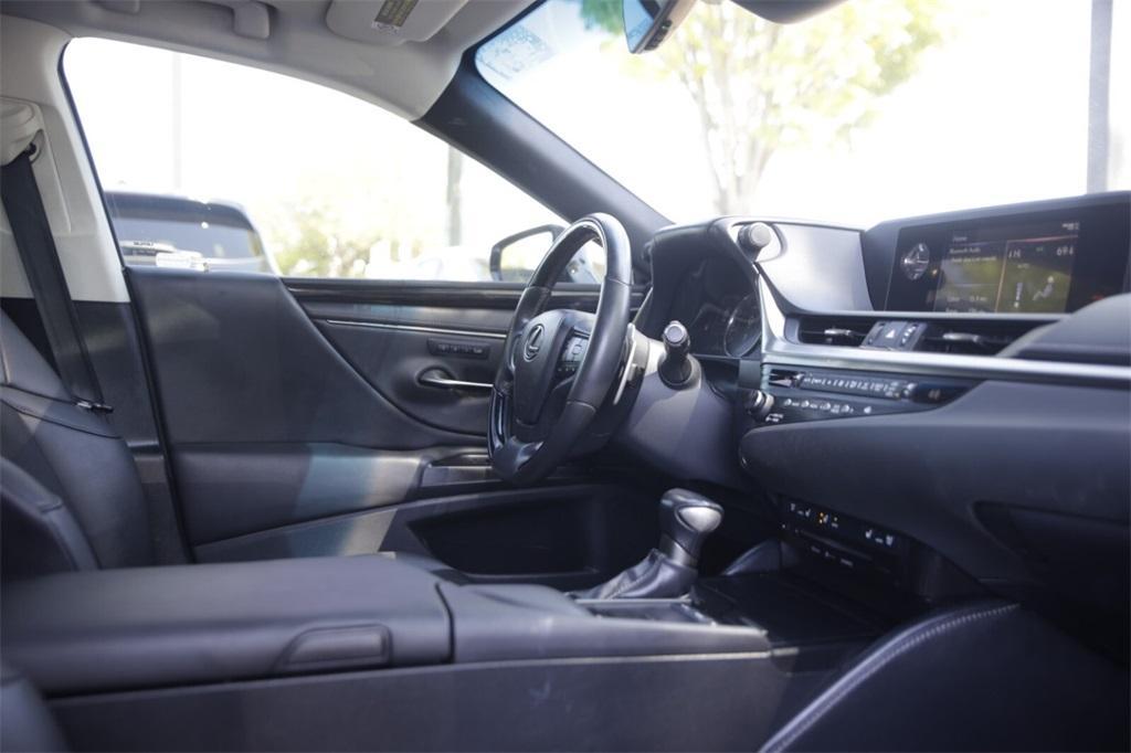 used 2019 Lexus ES 350 car, priced at $28,097