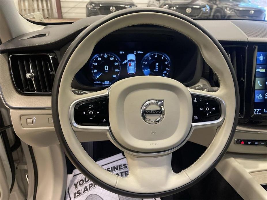 used 2020 Volvo XC60 car, priced at $31,567