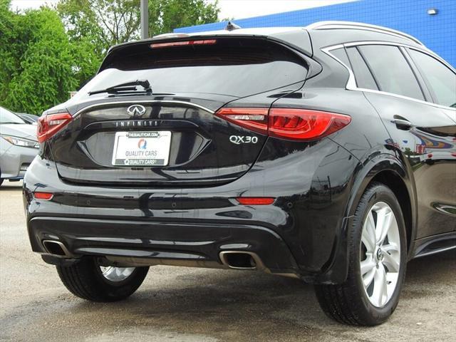 used 2017 INFINITI QX30 car