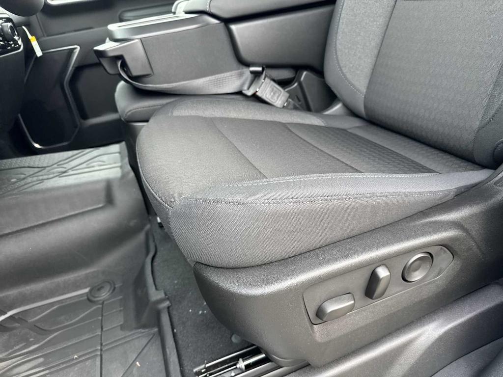 new 2025 Chevrolet Silverado 1500 car, priced at $44,705