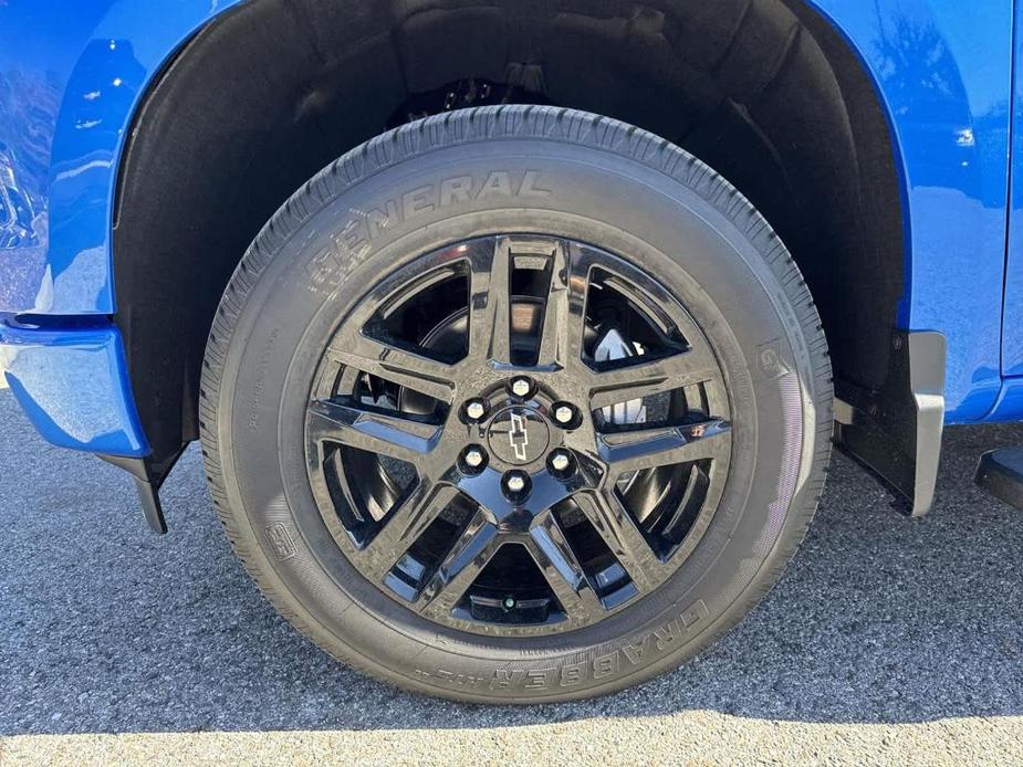 new 2025 Chevrolet Silverado 1500 car, priced at $39,915