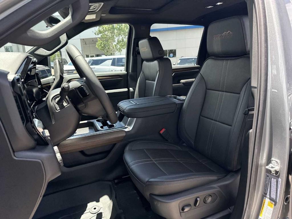 new 2025 Chevrolet Silverado 3500 car, priced at $83,175