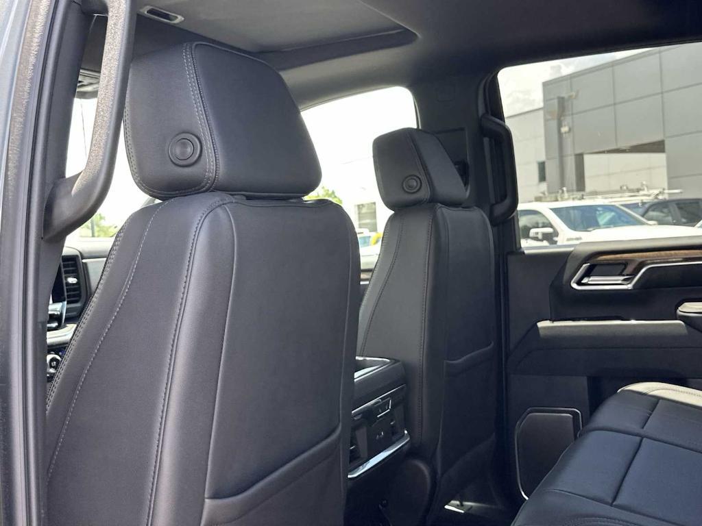 new 2025 Chevrolet Silverado 3500 car, priced at $83,175