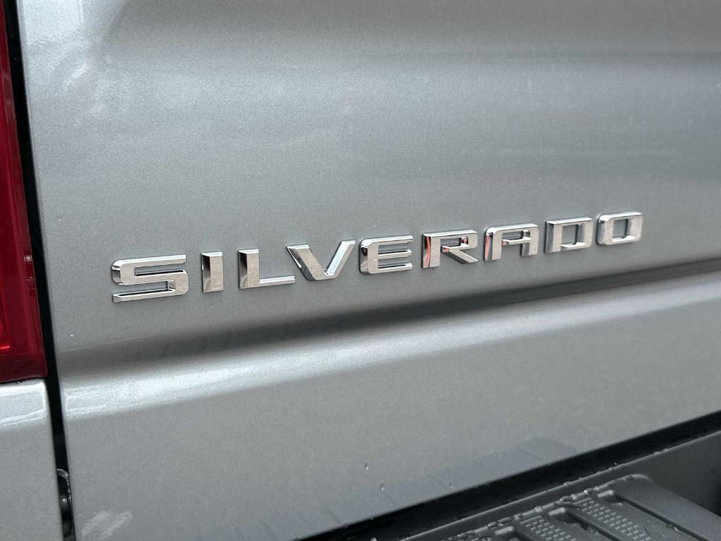new 2025 Chevrolet Silverado 1500 car, priced at $38,160