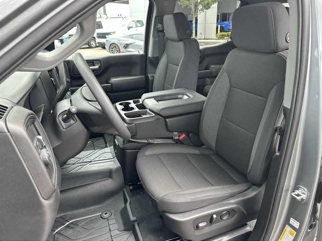 new 2025 Chevrolet Silverado 1500 car, priced at $38,160