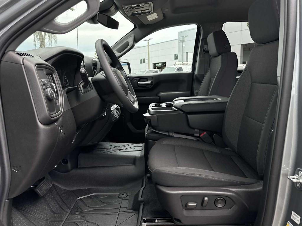 new 2025 Chevrolet Silverado 1500 car, priced at $38,160