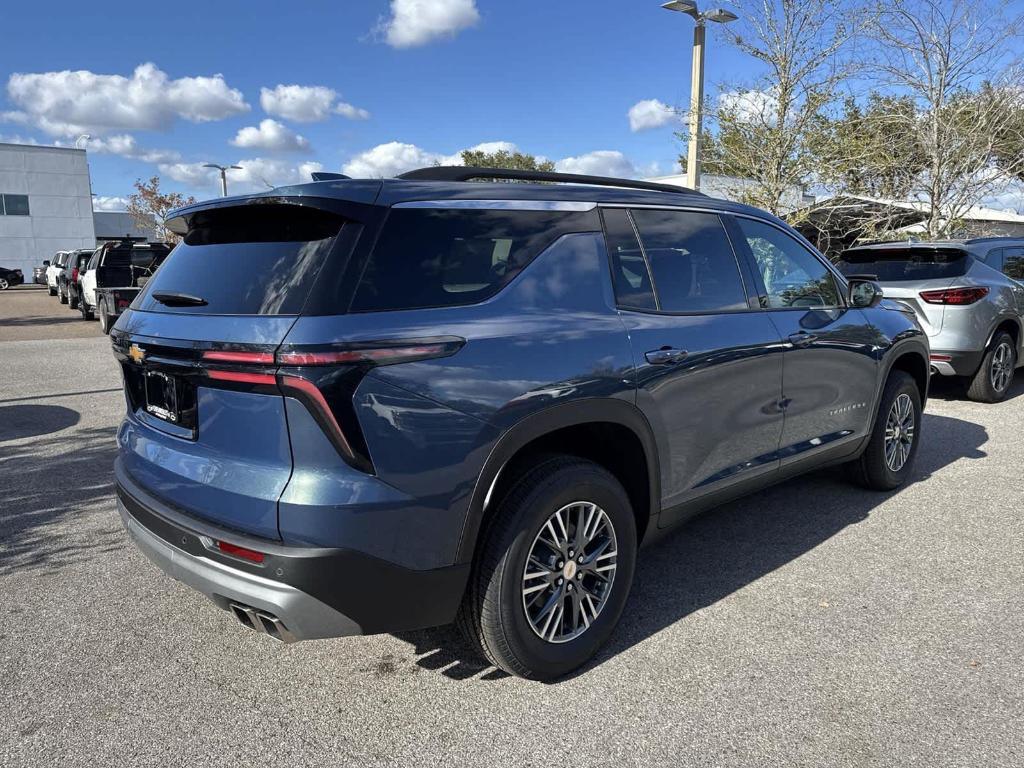 new 2025 Chevrolet Traverse car, priced at $40,995