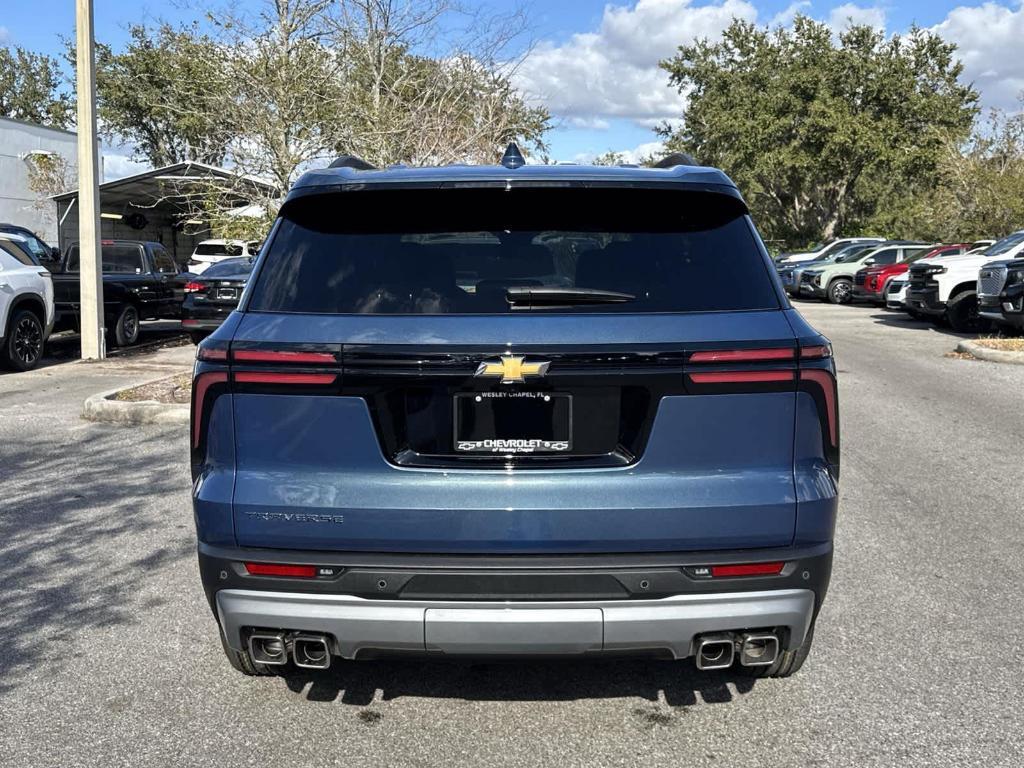 new 2025 Chevrolet Traverse car, priced at $40,995