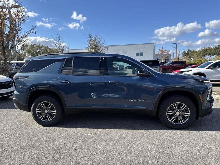 new 2025 Chevrolet Traverse car, priced at $40,995