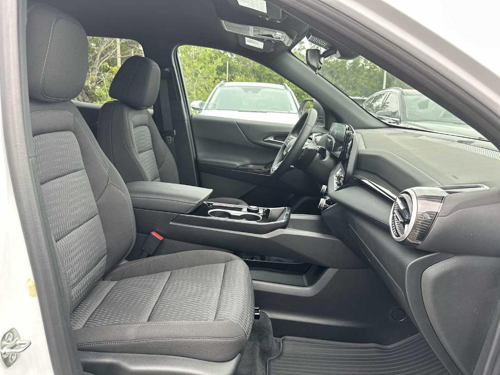 new 2026 Chevrolet Equinox car, priced at $26,235
