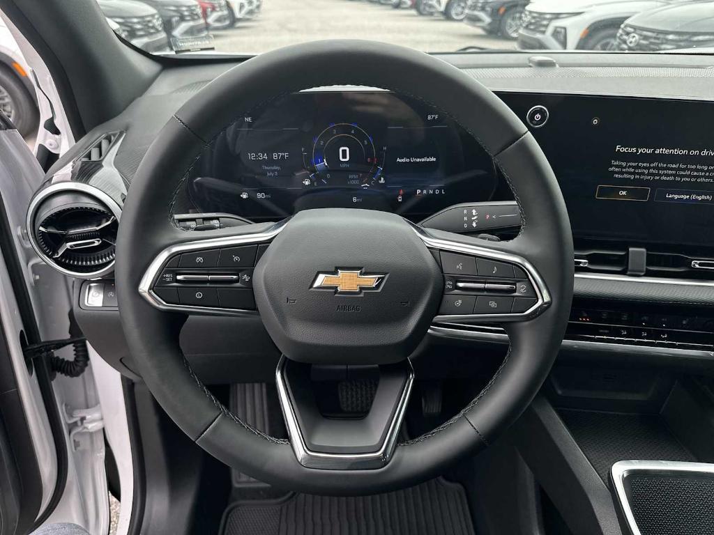new 2026 Chevrolet Equinox car, priced at $26,235