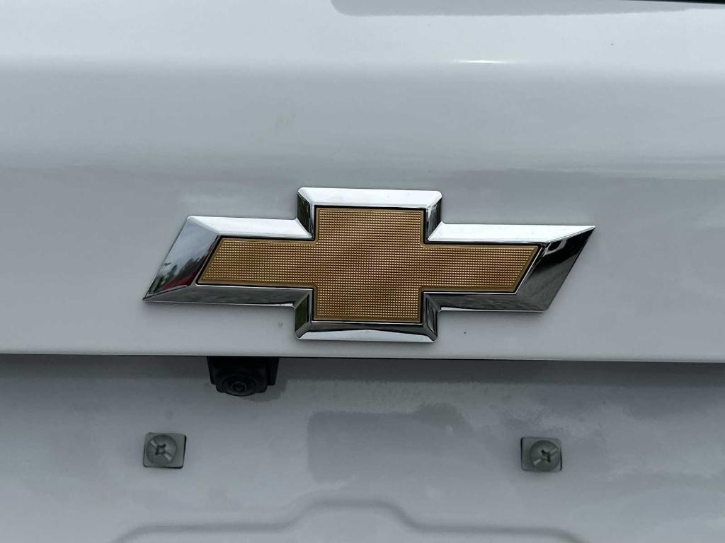 new 2026 Chevrolet Equinox car, priced at $26,235