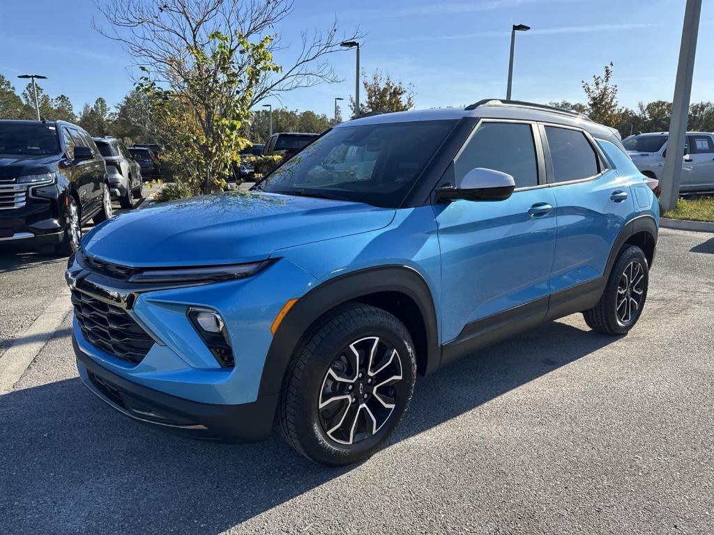 new 2025 Chevrolet TrailBlazer car, priced at $30,675