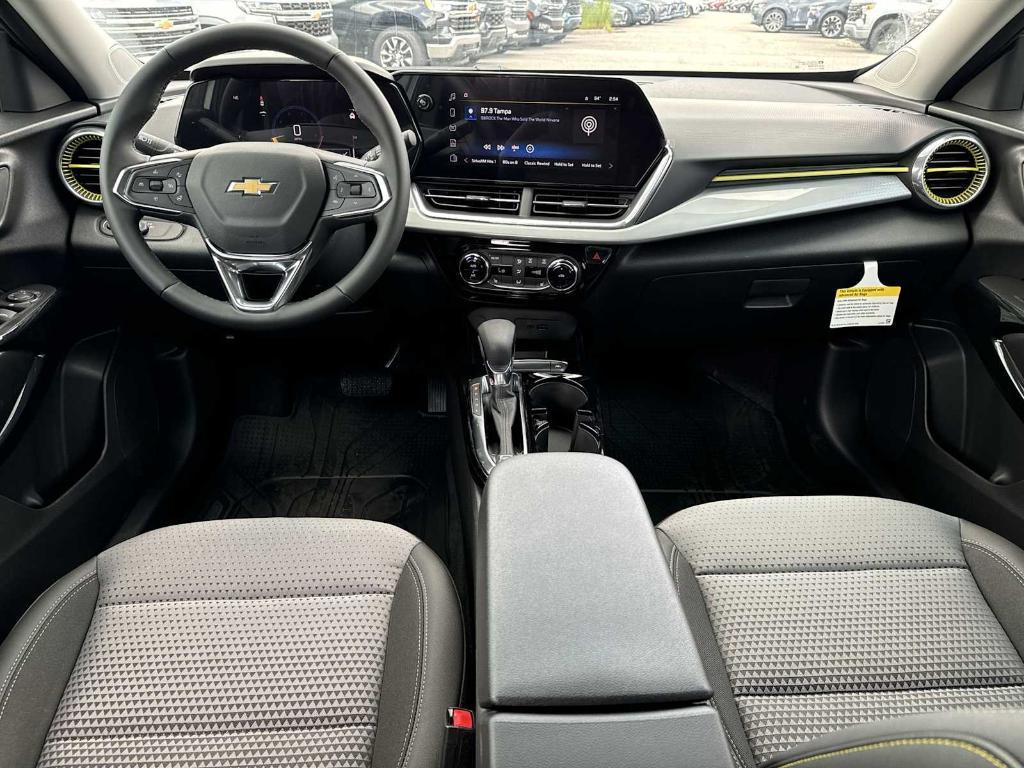 new 2025 Chevrolet Trax car, priced at $25,275